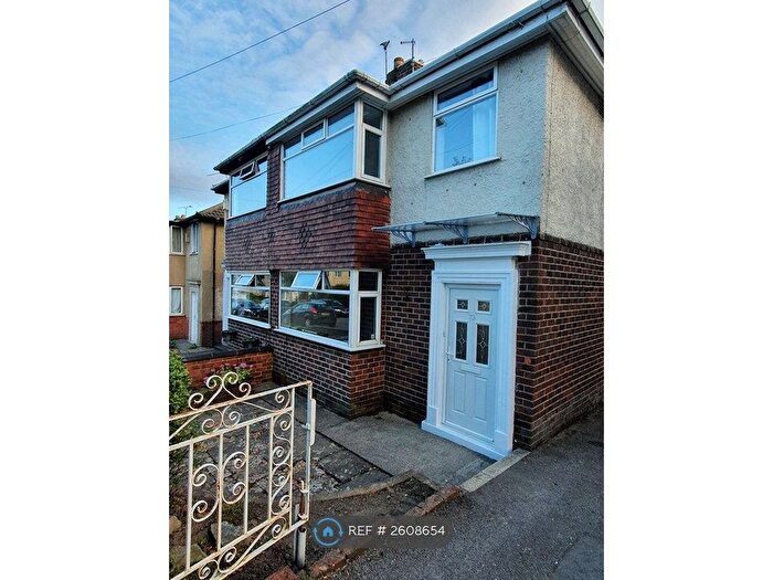 3 Bedroom Semi-Detached House To Rent In Alnwick Road, Sheffield, S12