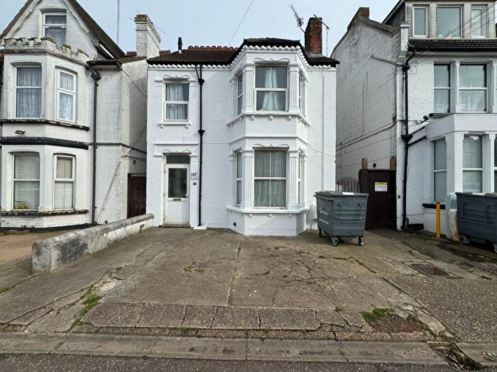 Studio To Rent In Wellesley Road, Clacton-on-Sea, CO15