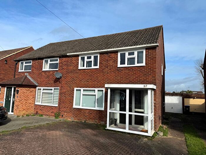 3 Bedroom Semi Detached House For Sale In Wavendene Avenue, Egham, Surrey, TW20