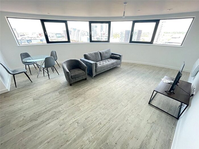 2 Bedroom Flat To Rent In Northill Apartments, Furness Quay, Salford, M50