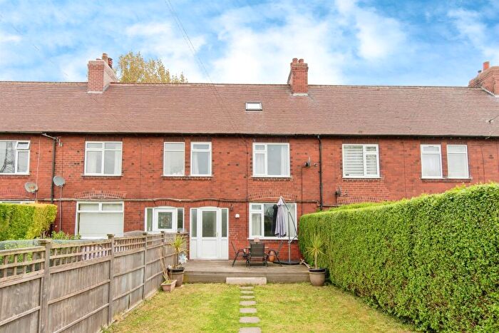 4 Bedroom Terraced House For Sale In Ledston Luck Villas, Kippax, Leeds, LS25