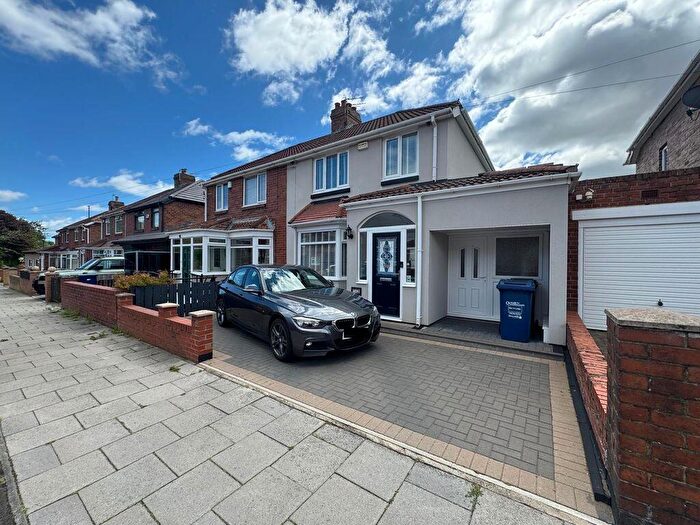 3 Bedroom Semi-Detached House For Sale In Ennerdale Road, Walkergate, NE6