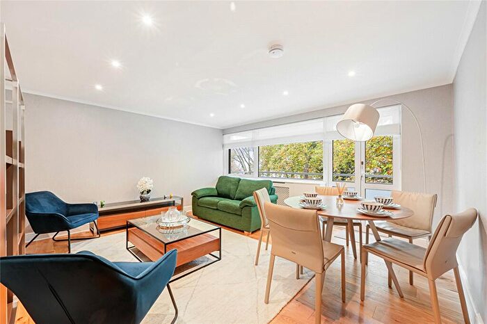 2 Bedroom Apartment To Rent In Elm Park Gardens, London, SW10