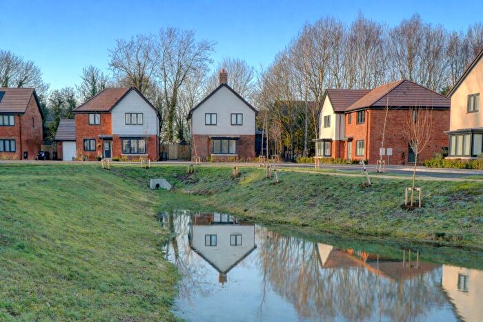 3 Bedroom Detached House For Sale In Snowdrop Close, Longwick, Princes Risborough, Buckinghamshire, HP27