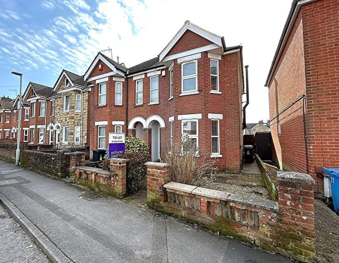 3 Bedroom Semi-Detached House To Rent In Tatnam Road, Poole, BH15