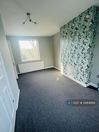 4 Bedroom Terraced House To Rent In Bawtry Walk, Nottingham, NG3