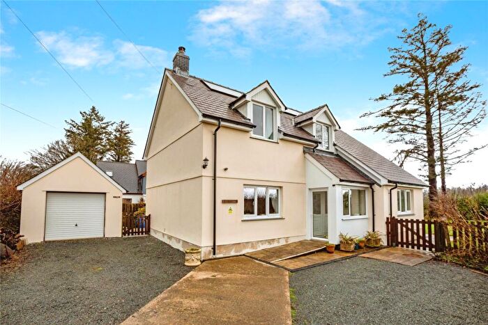 3 Bedroom Bungalow For Sale In Boncath, Pembrokeshire, SA37