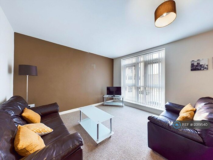 2 Bedroom Flat To Rent In Trinity Wharf, Hull, HU1