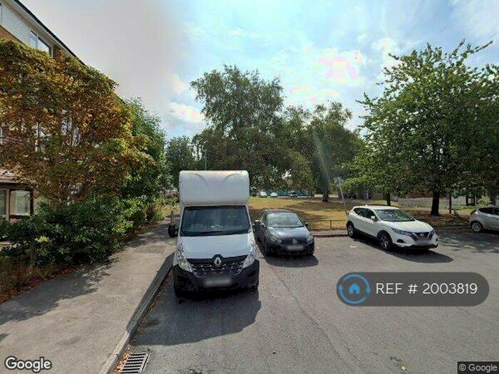 3 Bedroom Maisonette To Rent In Lambscote Close, Shirley, Solihull, B90