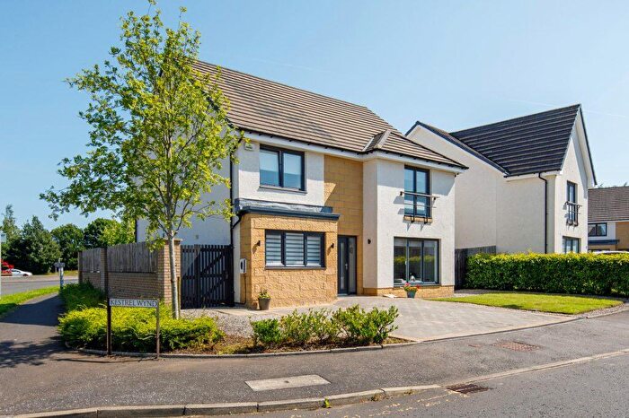 5 Bedroom Detached Villa For Sale In Kestrel Wynd, Newton Mearns, G77