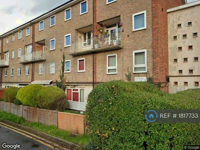 3 Bedroom Maisonette To Rent In Fir Tree Grove, Sutton Coldfield, B73