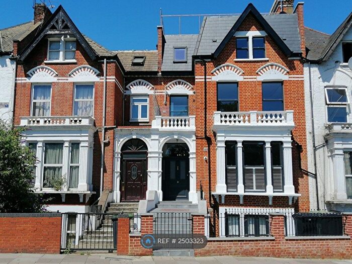 2 Bedroom Flat To Rent In Endymion Road, Greater London, N4