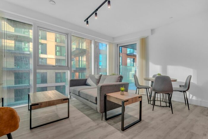 1 Bedroom Flat To Rent In Portal Way, London, W3