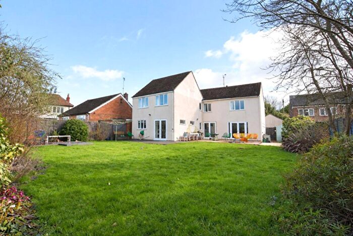 5 Bedroom Detached House For Sale In Bugbrooke Road, Kislingbury, Northampton, NN7