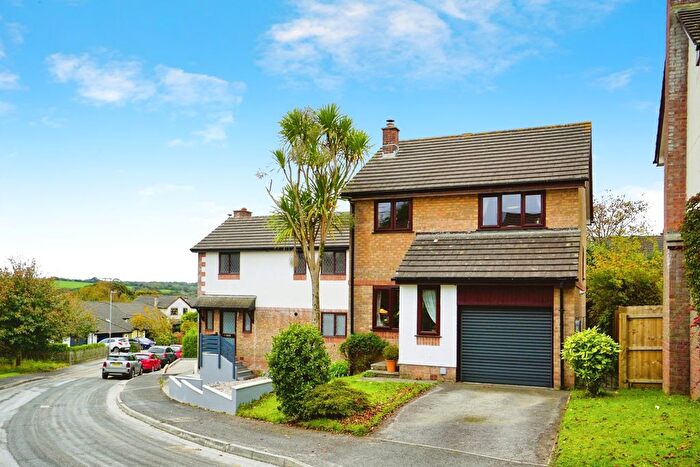 3 Bedroom Detached House For Sale In Carrine Road, Truro, Cornwall, TR1