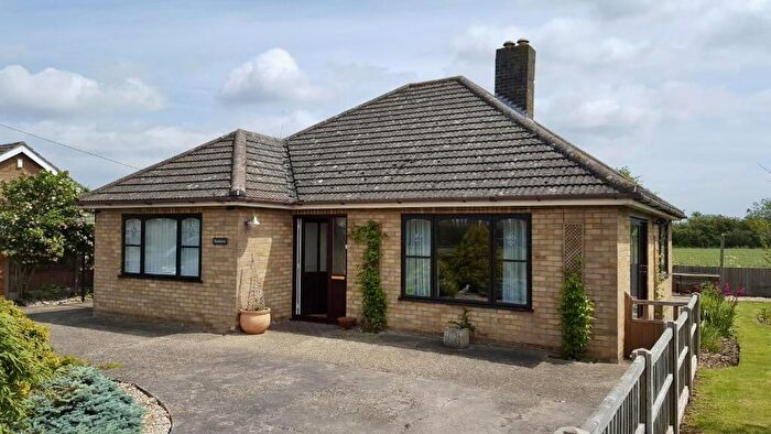 2 Bedroom Bungalow To Rent In Hogsthorpe Road, Mumby, Alford, LN13