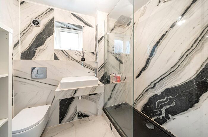 1 Bedroom Flat For Sale In Denbridge Road, Bromley, BR1