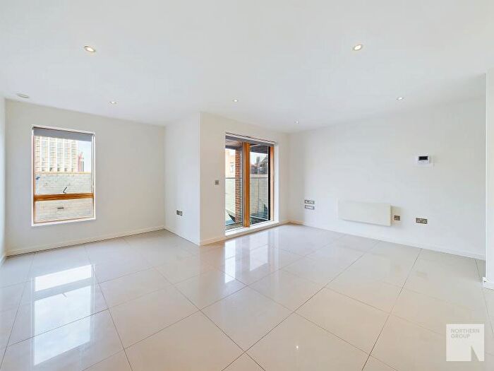 1 Bedroom Apartment To Rent In Apt . :: Ice Plant, M4