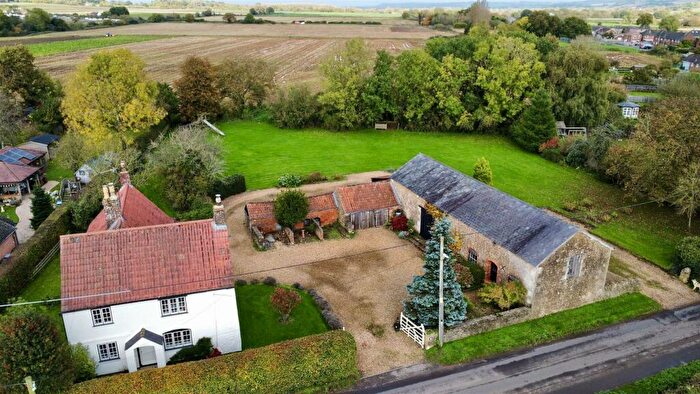 4 Bedroom Detached House For Sale In The Pound, Bromham, SN15