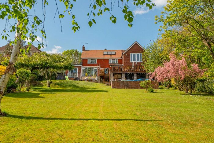 4 Bedroom Detached House For Sale In Fairway Avenue, Tilehurst, Reading, Berkshire, RG30