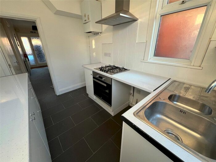 5 Bedroom Semi-Detached House To Rent In Westminster Drive, London, N13