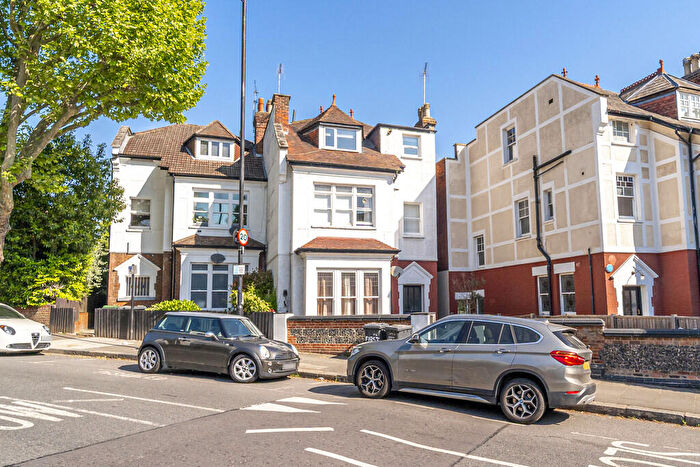 1 Bedroom Apartment For Sale In Wolseley Road, Crouch End, N8
