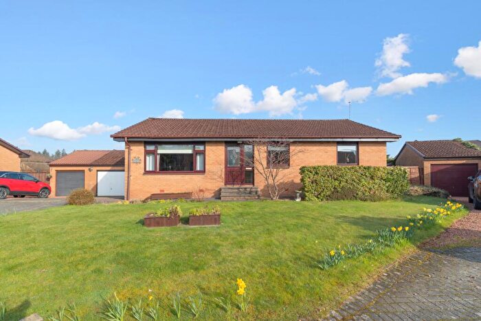 3 Bedroom Bungalow For Sale In Turnhill Drive, Erskine, Renfrewshire, PA8