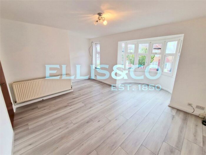 1 Bedroom Apartment To Rent In Beaumont Avenue, Harrow, HA2