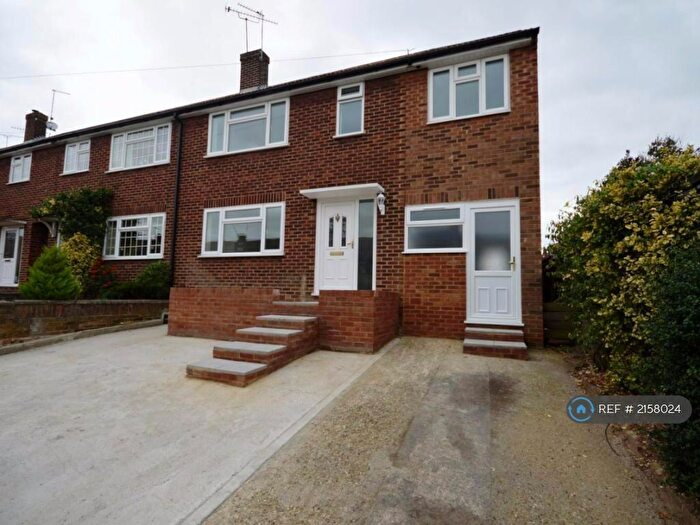 4 Bedroom End Of Terrace House To Rent In Gloucester Avenue, Chelmsford, CM2