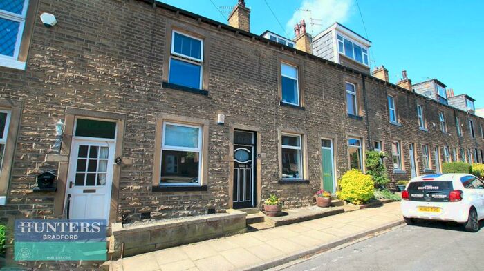 4 Bedroom Terraced House To Rent In Belgrave Road Priestthorpe, Bingley, West Yorkshire, BD16