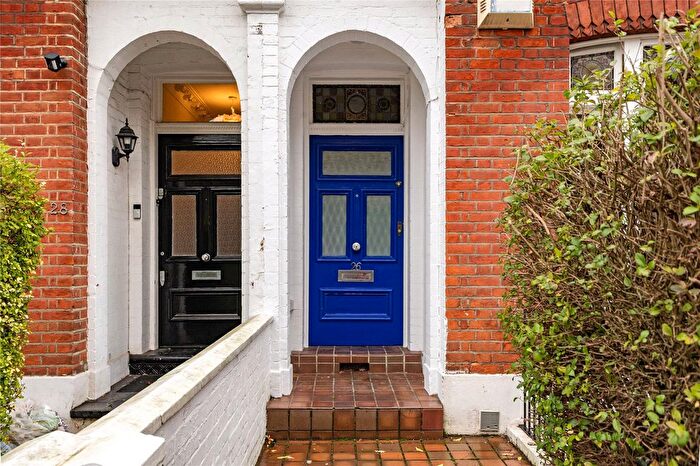 4 Bedroom Detached House To Rent In Bovingdon Road, London, SW6