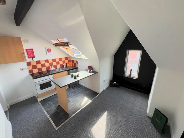 1 Bedroom Flat To Rent In Hillcrest View, Chapel Allerton, LS7