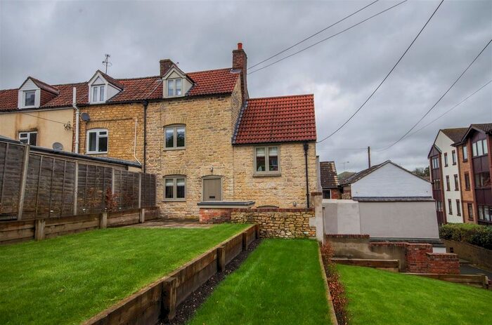 3 Bedroom Property To Rent In Boulton Lane, Dursley, GL11