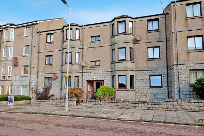 2 Bedroom Flat For Sale In Seaforth Road, Aberdeen, AB24