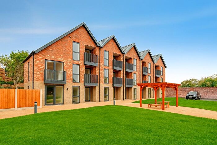 1 Bedroom Apartment For Sale In Founders Quarter, Redhill, RH1