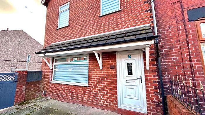 4 Bedroom End Terrace House For Sale In Walthew Lane, Platt Bridge, Wigan, WN2