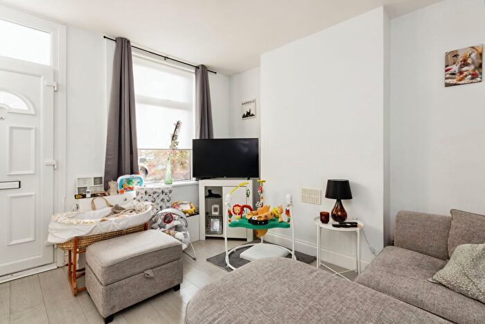 2 Bedroom Terraced House For Sale In Ealing Avenue, Nottingham, Nottinghamshire, NG6