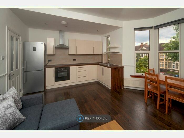 3 Bedroom Flat To Rent In Fishponds Road, Fishponds, Bristol, BS16