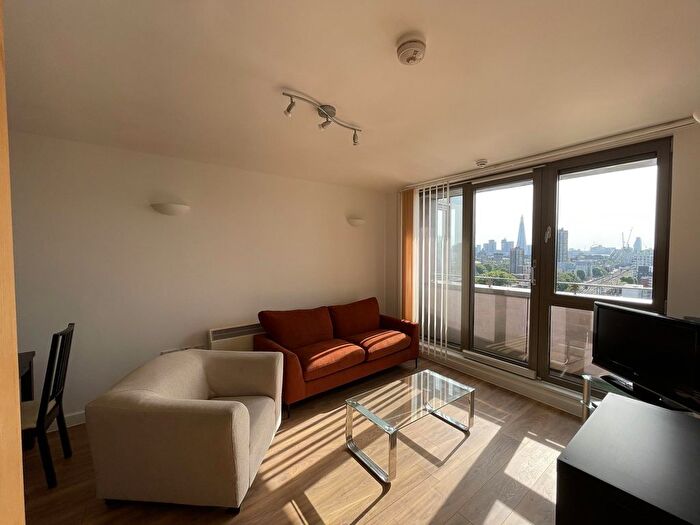 1 Bedroom Flat To Rent In Kelday Heights, Spencer Way, E1