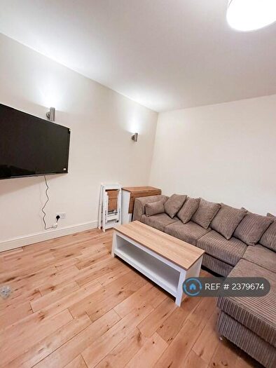 4 Bedroom Flat To Rent In Sancroft Street, London, SE11