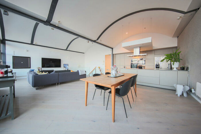 2 Bedroom Flat To Rent In Flat, Church Street, Manchester, M4