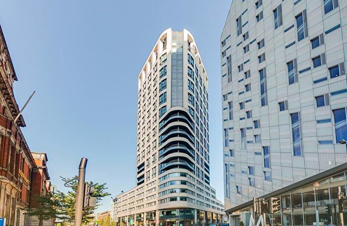 1 Bedroom Flat To Rent In Eagle Point, City Road, EC1V