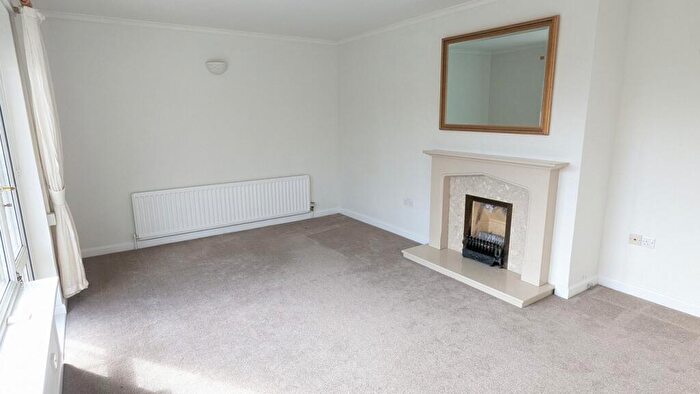 2 Bedroom Bungalow For Sale In Millers Gardens, Wells, BA5