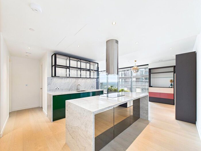 2 Bedroom Apartment To Rent In Wards Place, Hobart Building, E14