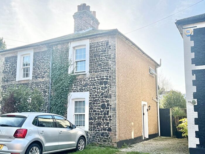 2 Bedroom Semi-Detached House To Rent In Woodman Road, Brentwood, CM14