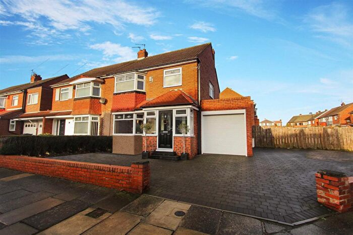 3 Bedroom Semi-Detached House To Rent In Burnt House Road, Whitley Bay, NE25