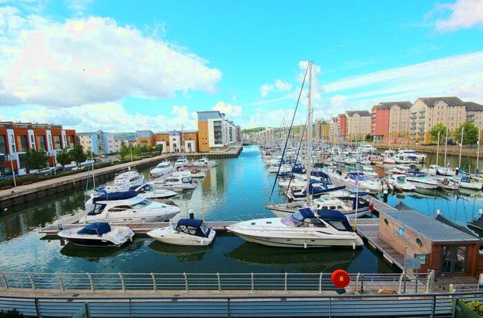 2 Bedroom Apartment To Rent In Newfoundland Way, Portishead, BS20