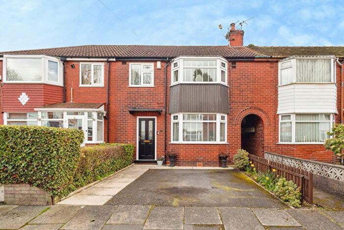 3 Bedroom Terraced House For Sale In Elsdon Drive, Manchester, Greater Manchester, M18