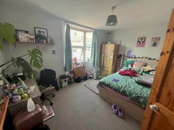 4 Bedroom End Of Terrace House To Rent In Washington Street, Brighton, BN2