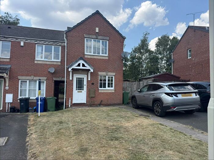 2 Bedroom End Of Terrace House To Rent In Richborough Drive, Dudley, West Midlands, DY1